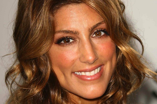 ჯენიფერ ესფოზიტო