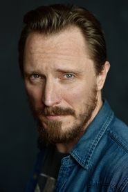 ჯონ ჰოოგენაკერი