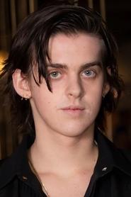 ეარლ კავე