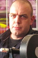 მიკე ლეედერი